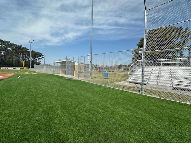 galvanized chain link fence installed by top rail fence
