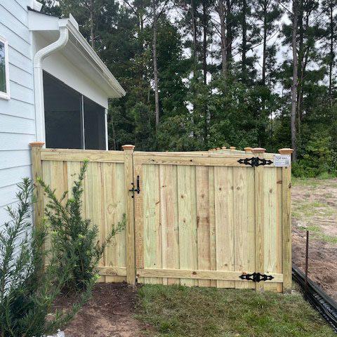 board on board with cap and trim and gate