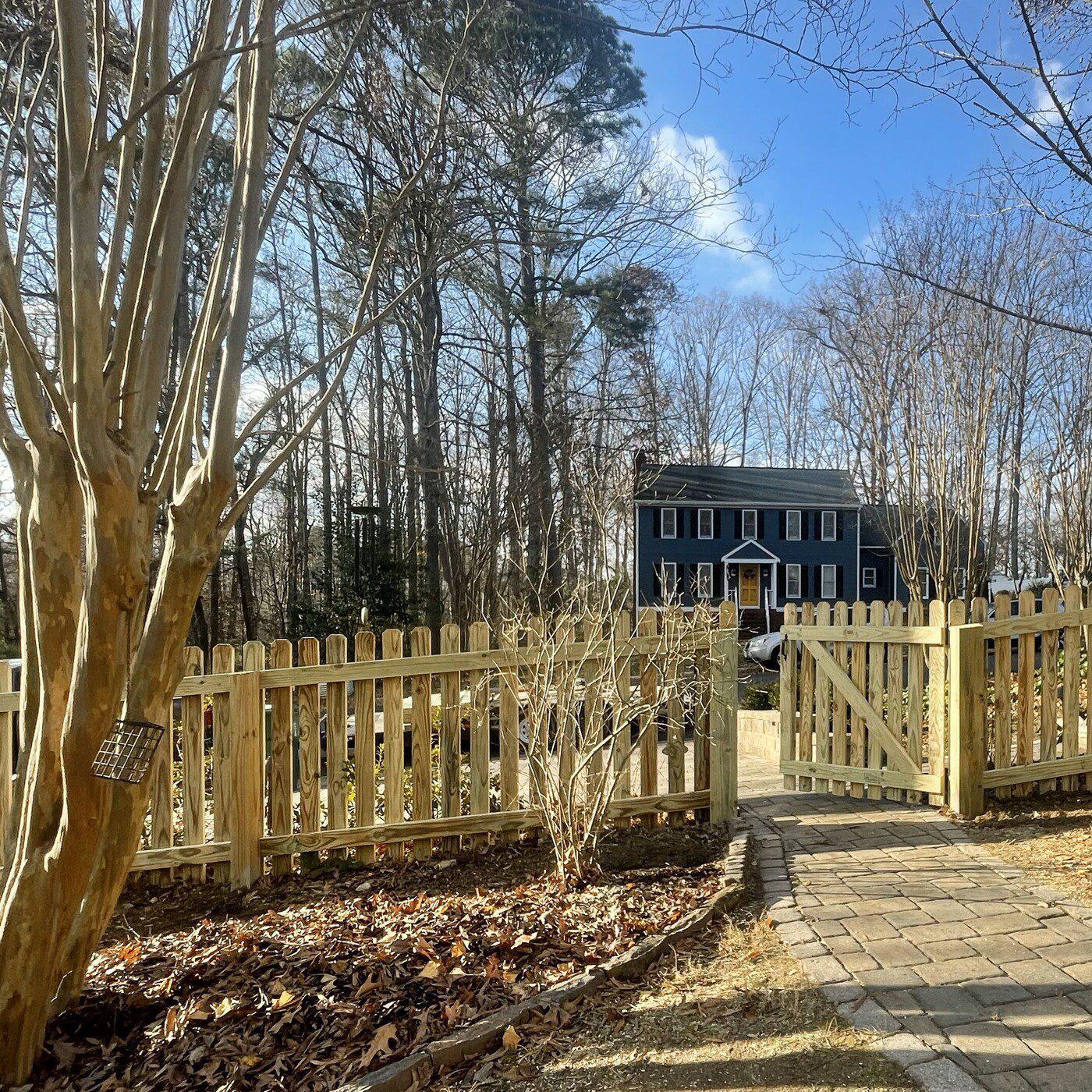 4ft High Dog-ear Picket Fence