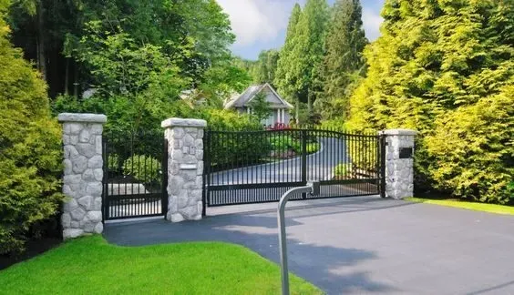 Stone and metal Automated Driveway Gate