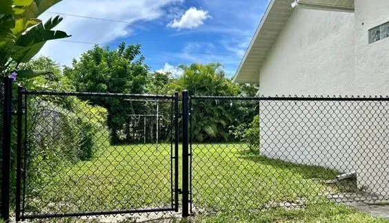 Chain Link Single Swing Gate