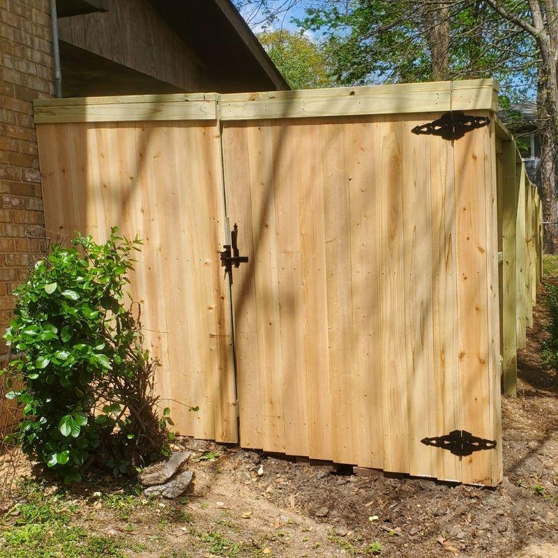 Wood Cedar Privacy Fence Install by Top Rail Fence