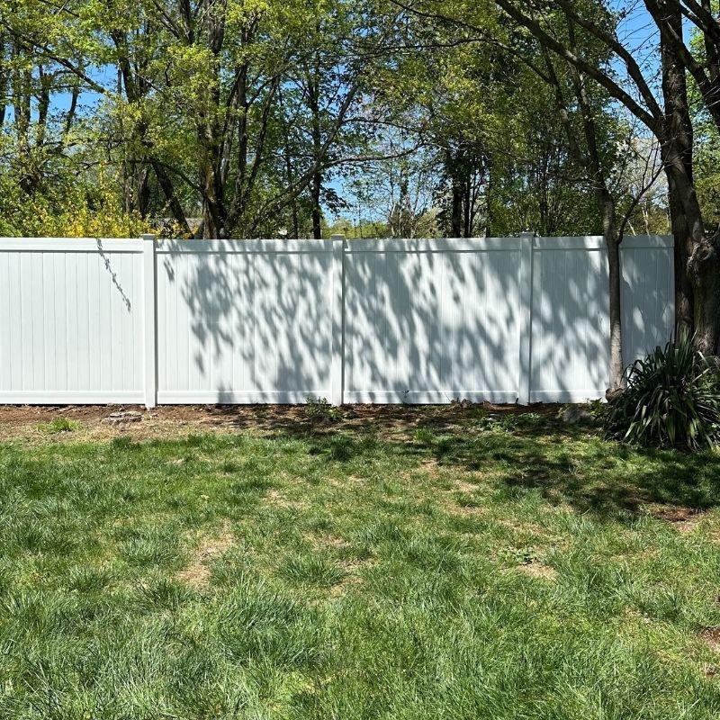 7 Ft Vinyl Privacy Fence Installation