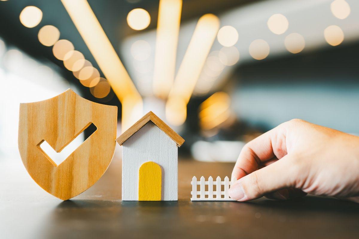 What Fort Collins Homeowners Should Know About Fence Warranties