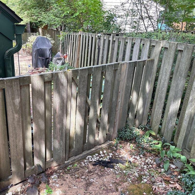 Western Red Cedar Fence Installation with Demo