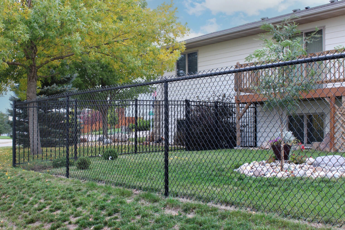 How negative air pressure and temporary walls reduce infection risks