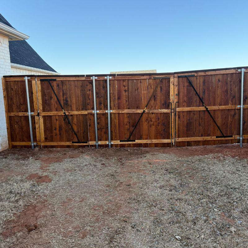 cedar cap and trim fence installed by top rail fence oklahoma city