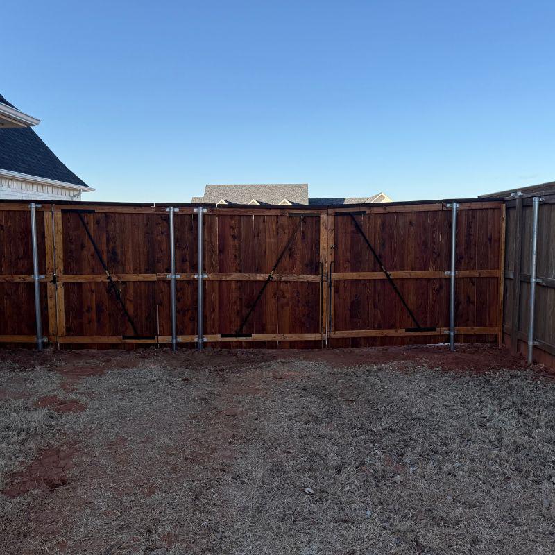 cedar cap and trim fence installed by top rail fence oklahoma city