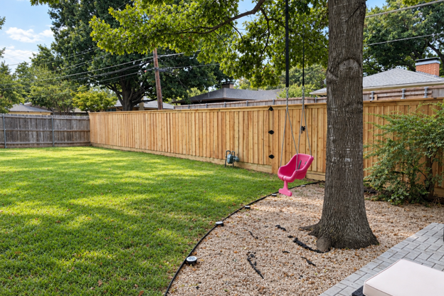 Why does one fence cost $5,000 and another $10,000 in Fort Worth?