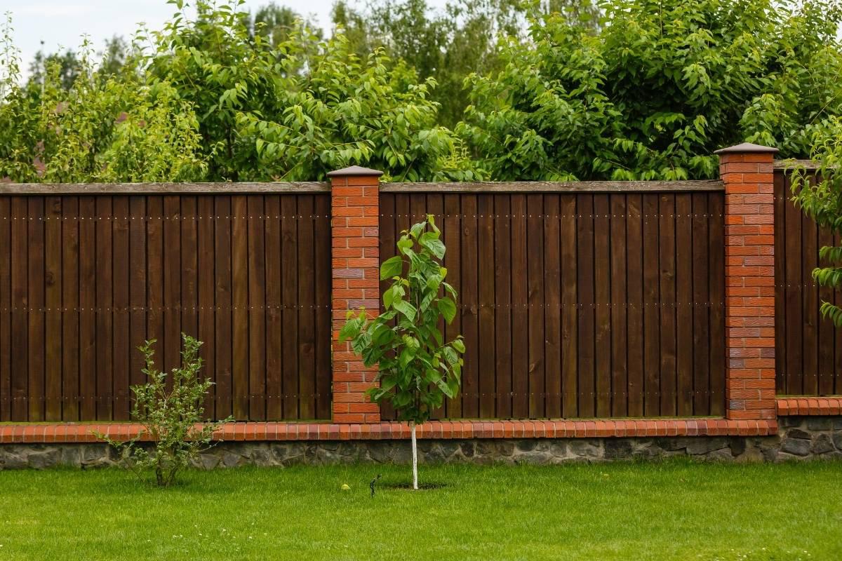 The Benefits of Getting a Privacy Fence for Your Property
