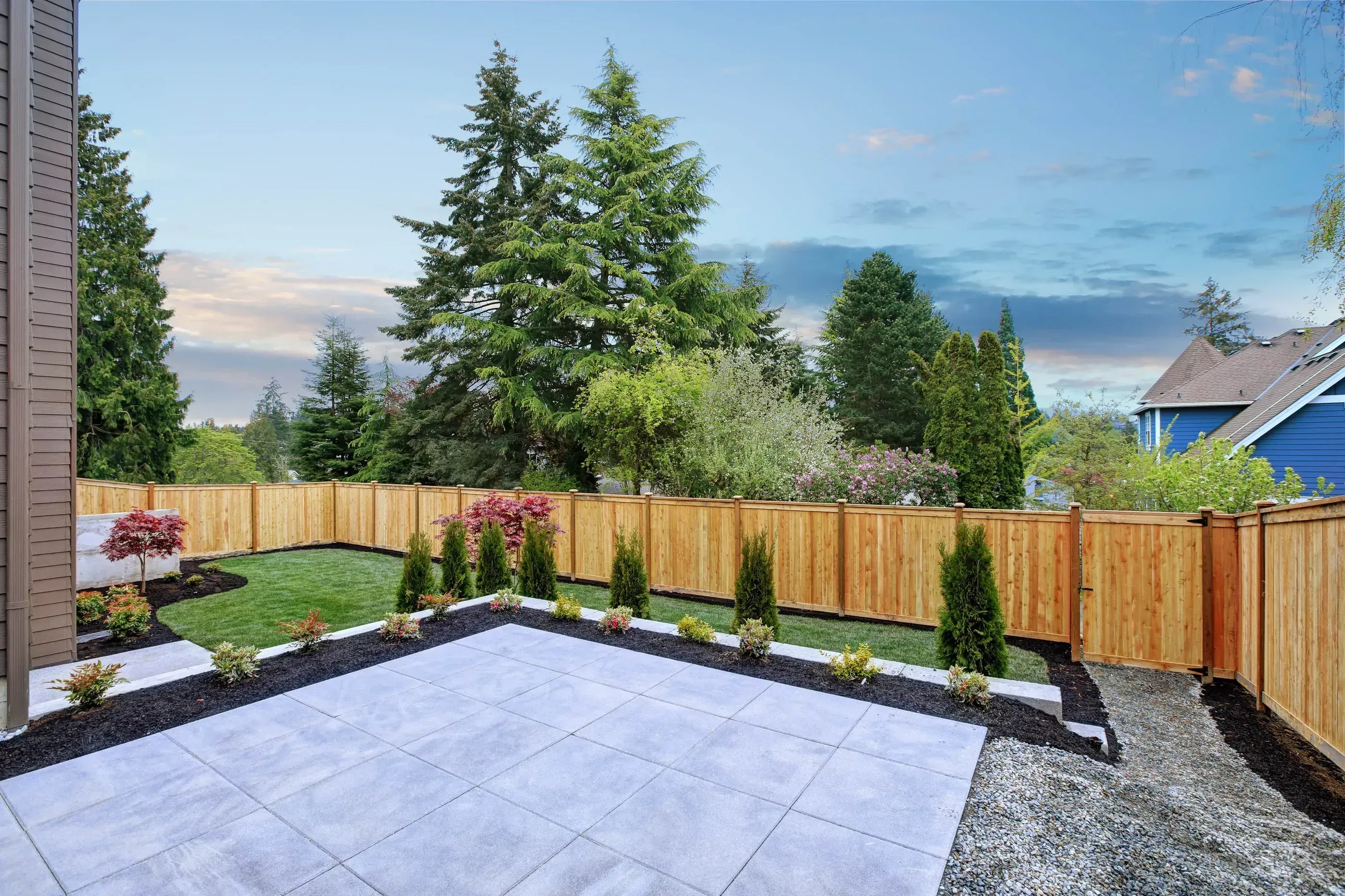 wood privacy fence