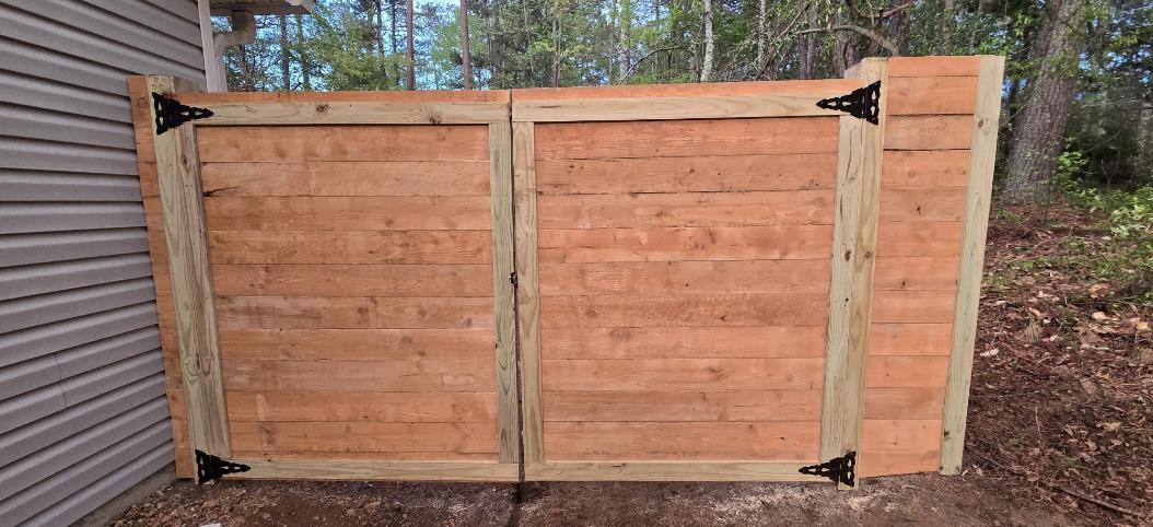 horizontal fence installed by top rail fence atlanta