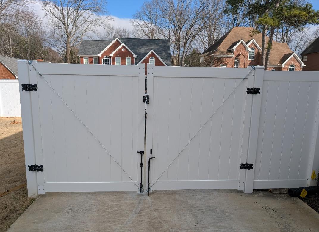 vinyl privacy gate installed by top rail fence atlanta