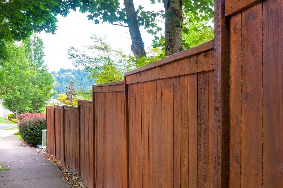 How to Stain a Wood Fence