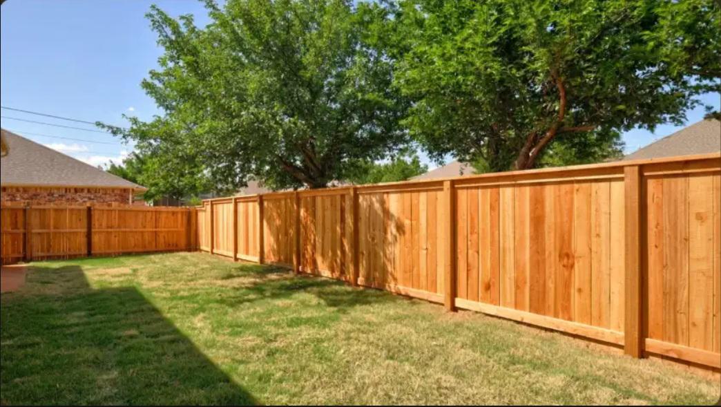 Wood fencing layouts that adapt to expansive backyard depths in Oklahoma City neighborhoods