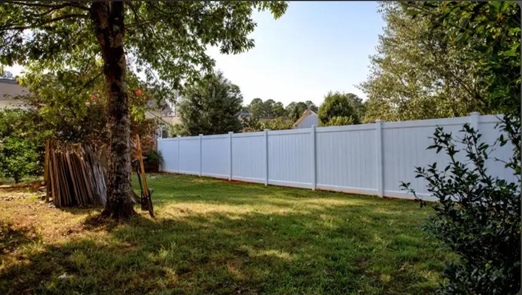Why vinyl fences in Atlanta often get installed after one specific backyard frustration moment