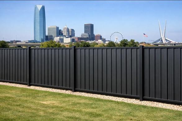 The metal fencing mistake Oklahoma City property owners don’t notice until they change the yard layout