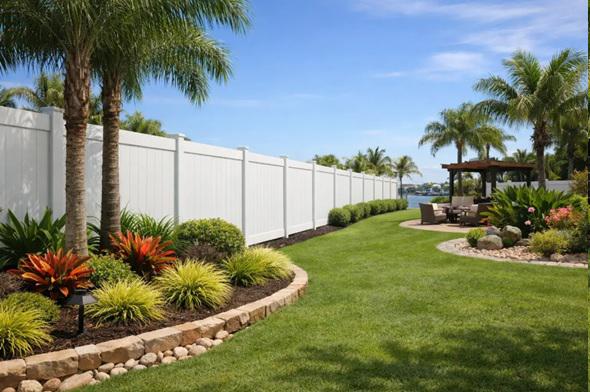 Making vinyl fencing part of a long-term landscape plan for Clearwater properties