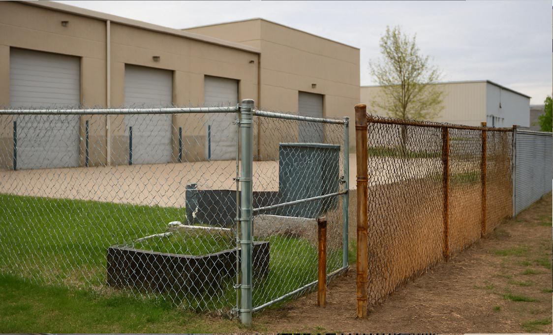 Why Commercial Fences in Fort Collins See Uneven Wear Across the Same Property