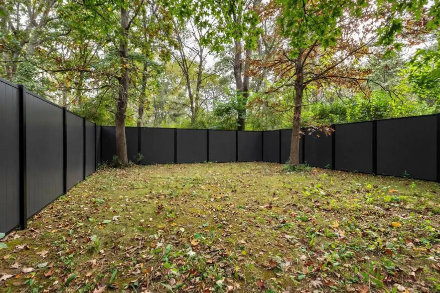 columbia-fence-privacy-protected-underused-yards
