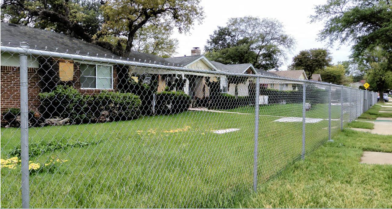 Why chain link fences are quietly making a comeback in Oklahoma City residential layouts