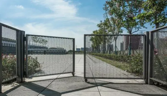 Chain Link Double Swing Gate