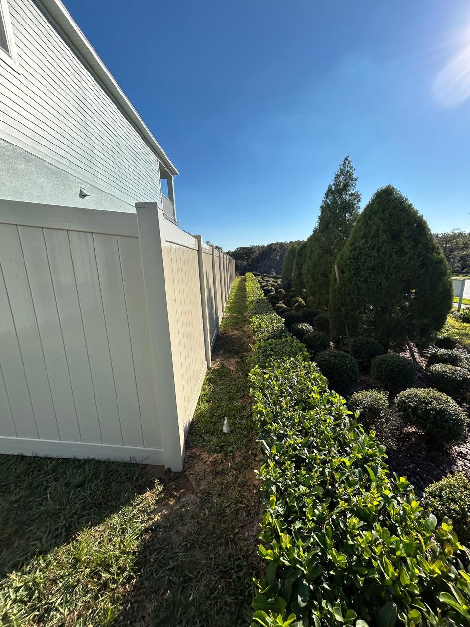  privacy vinyl fence installed by top rail fence