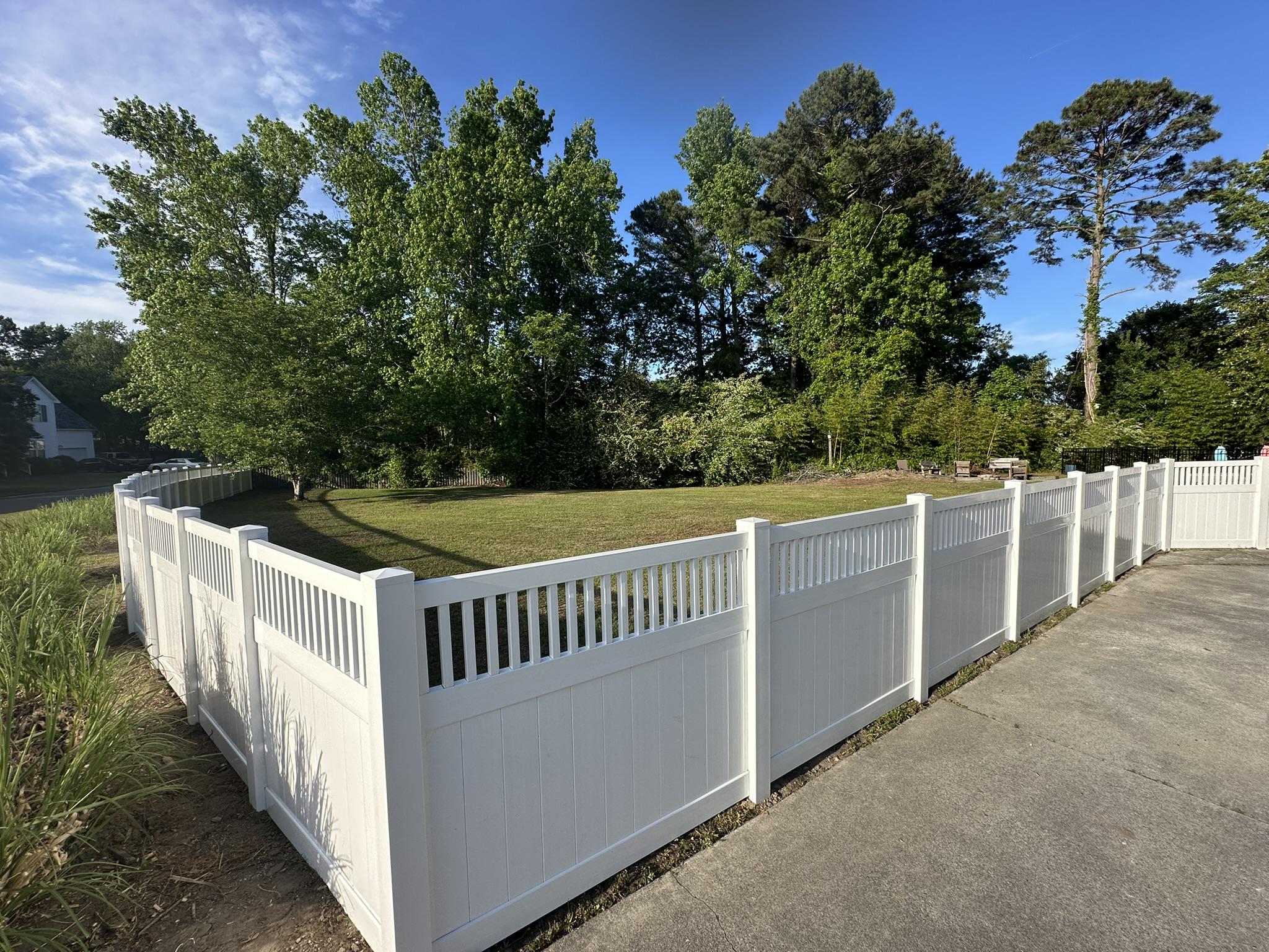 vinyl lattice top fence installed by top rail fence
