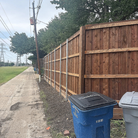 8' Board-on-Board Cedar Privacy Fence with Cap & Trim 