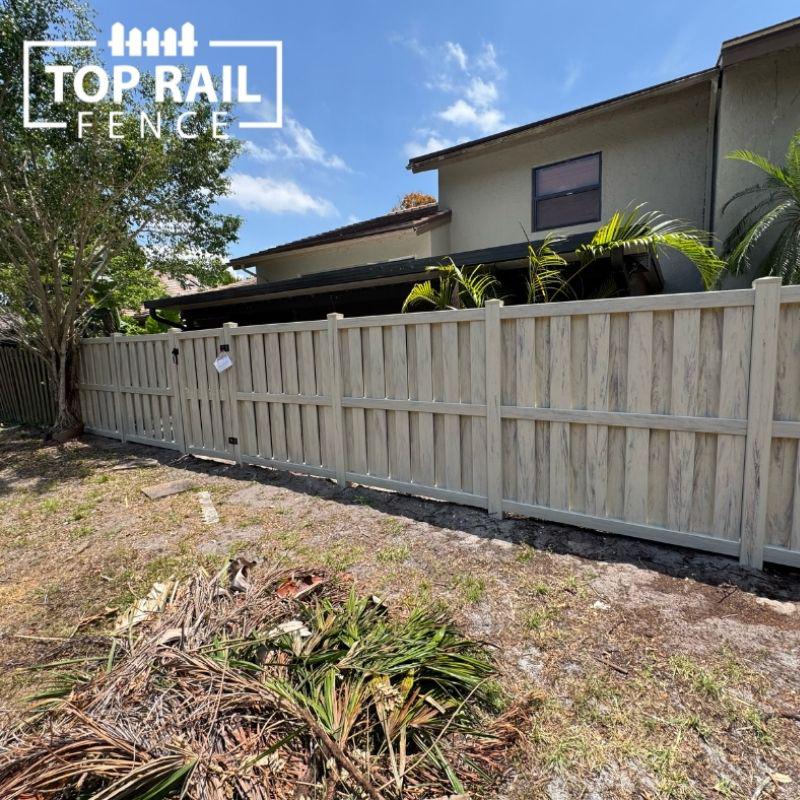 shadowbox vinyl fence installed by Top Rail Fence