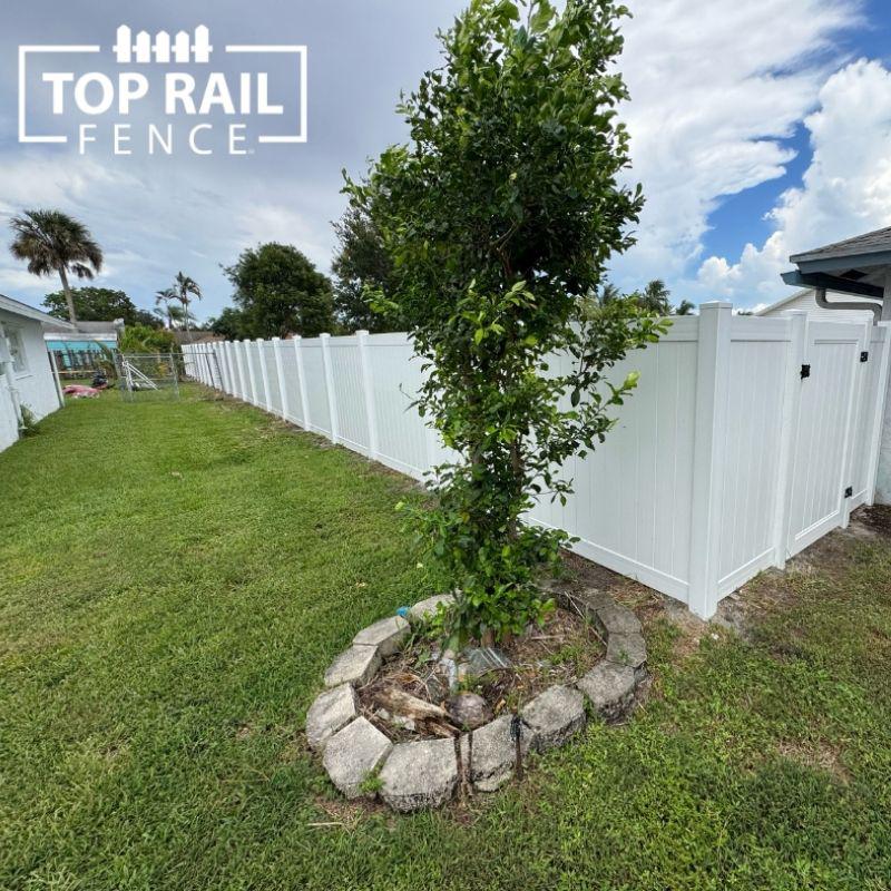 Vinyl Fence installed by Top Rail Fence