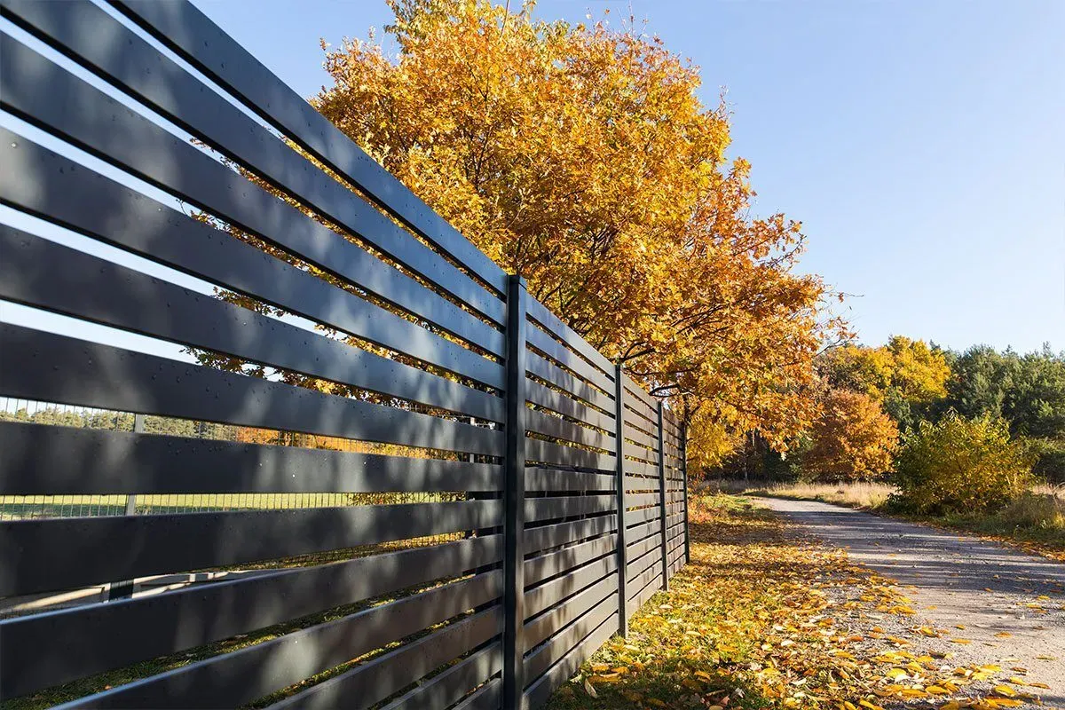Why Fall is the Best Time to Install a Fence
