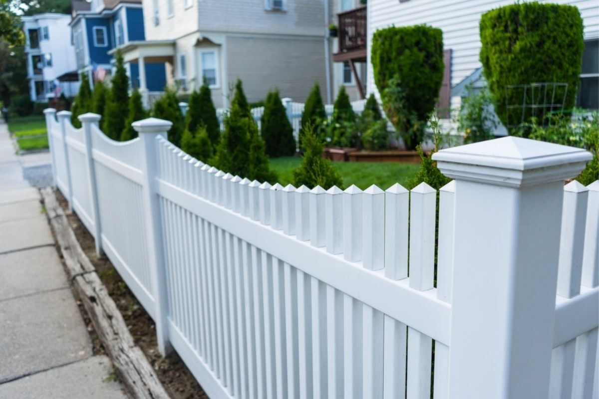Scalloped fence in neighborhood