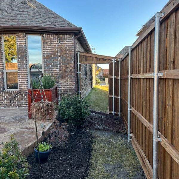 wooden top fence