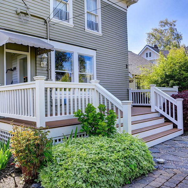 Vinyl railing fence by Top Rail Fence