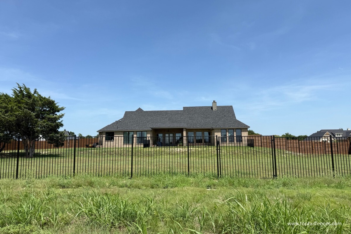 The $8,000 Fence Mistake Every Dallas Homeowner Should Avoid