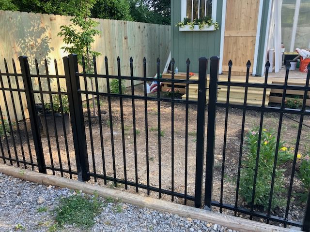 aluminum fence installation Chattanooga, TN