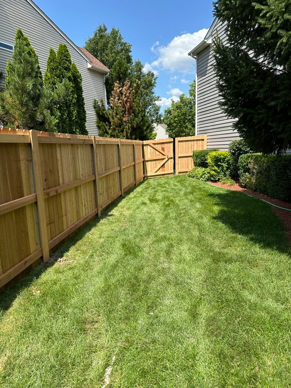 wood privacy fence install in Bolingbrook, IL