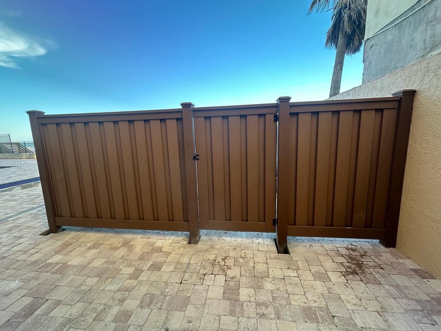 Daytona-beach Florida Fence Installation Company | Top Rail Fence