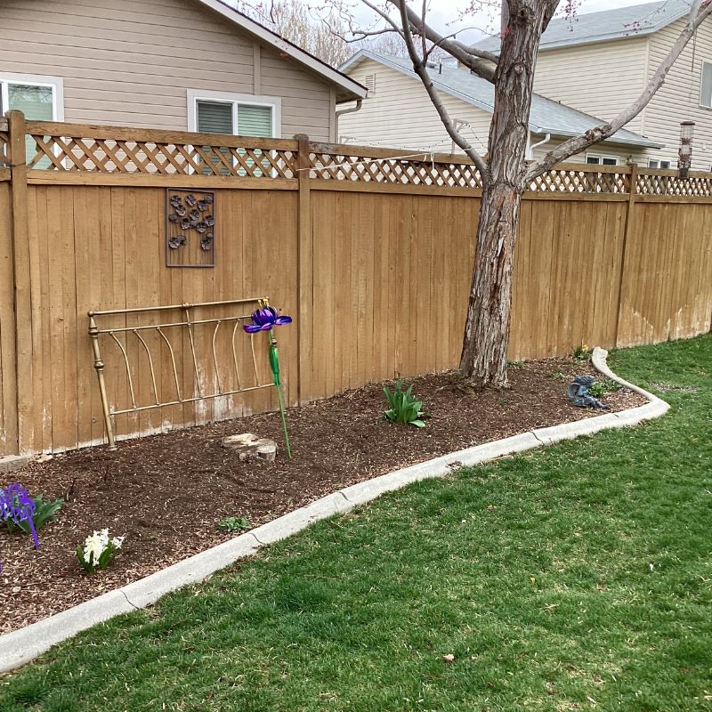 Wood privacy fence with lattice