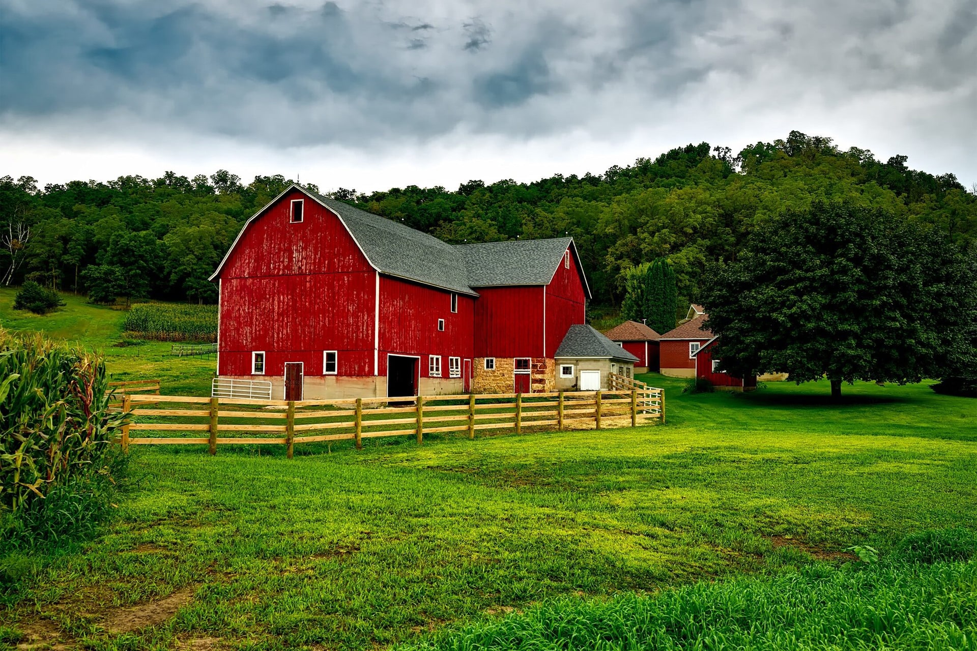 Agricultural property with fencing around a barn.
