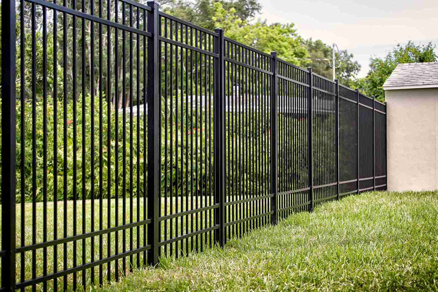 remove metal fence posts