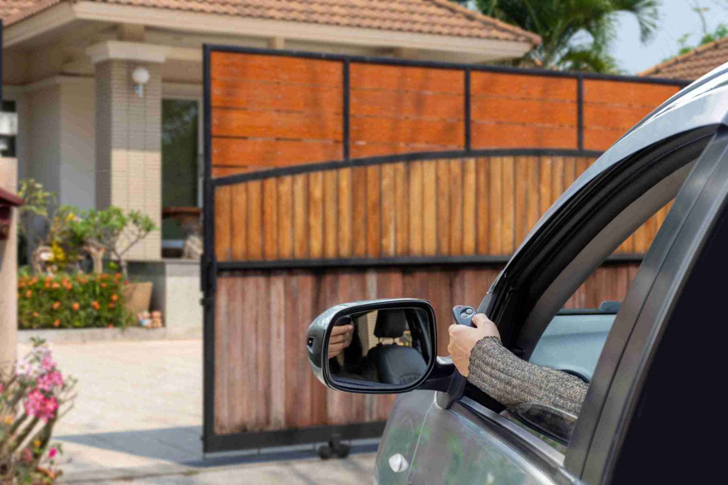 automatic-gate-opener-car-driveway