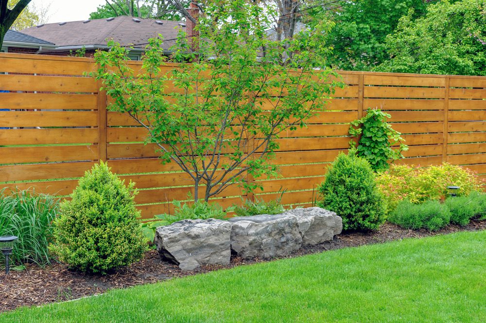 best wood for fence cedar horizontal 1