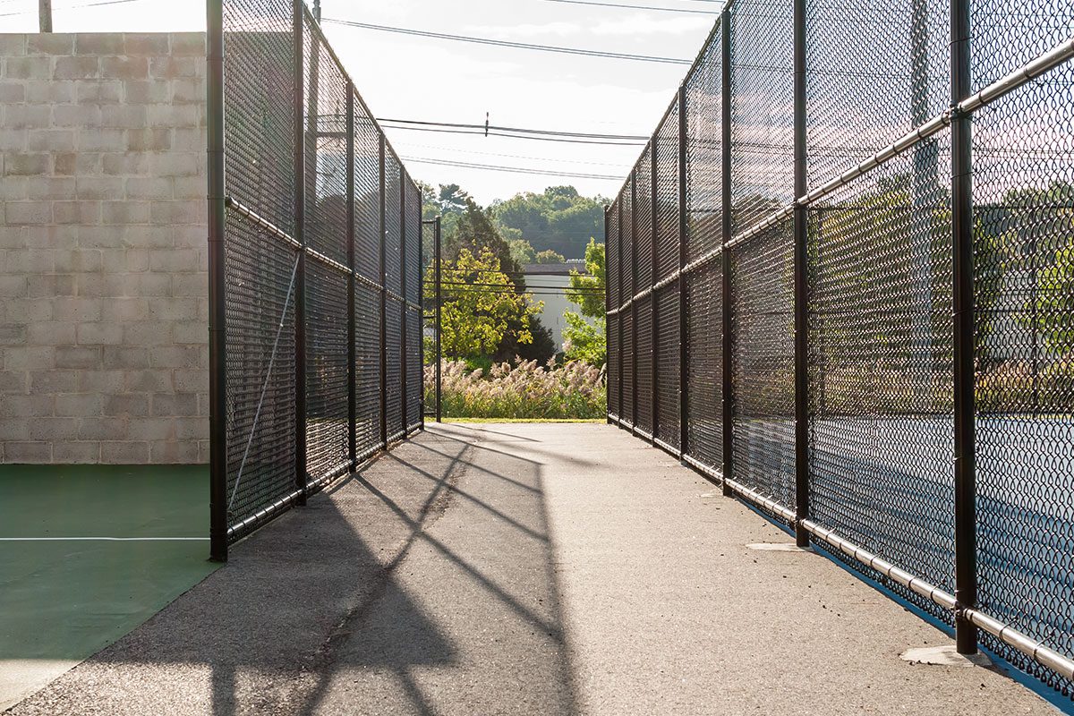 Chain-Link vs. Aluminum: Which Commercial Fence is Best for Your Richmond Business? 