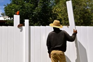 vinyl fence installation